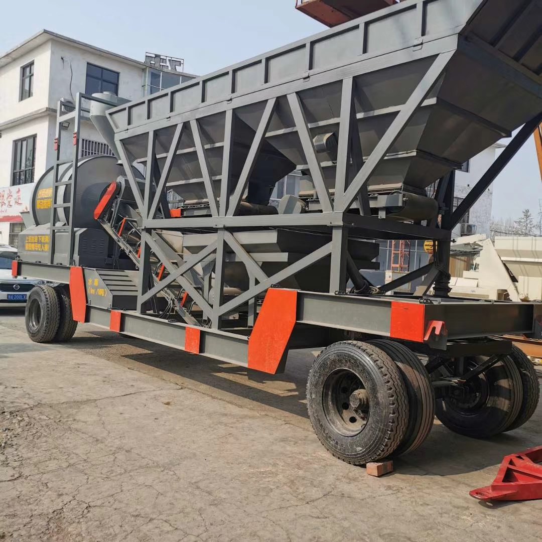 輝宏混凝土攪拌站發(fā)貨中 輝宏混凝土攪拌站發(fā)貨中